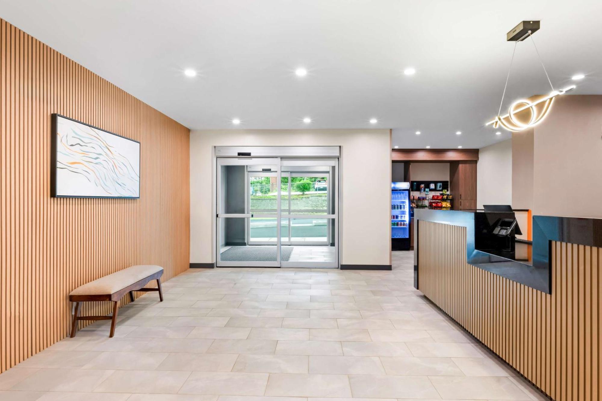 Best Western Niantic - New London, Mystic Area 외부 사진