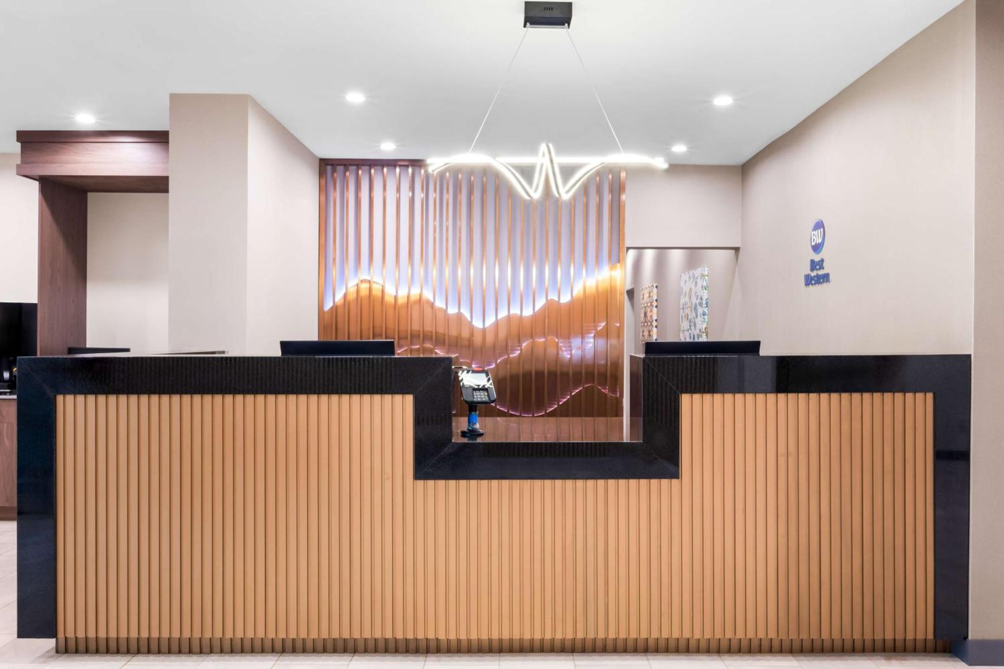 Best Western Niantic - New London, Mystic Area 외부 사진